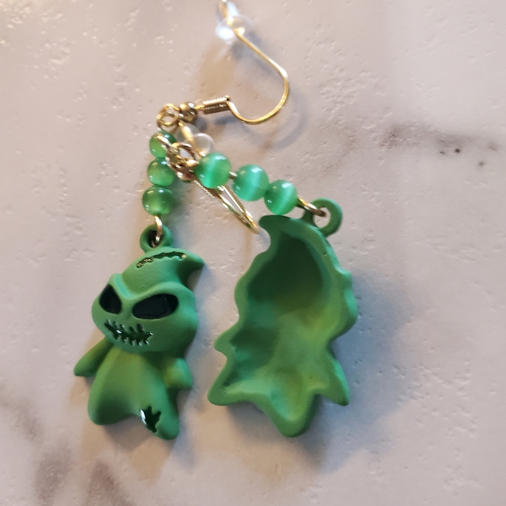 Oogie Boogie Dangle Earrings - Picture 9 of 13